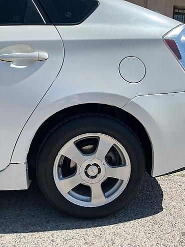 тойота приус ош: Toyota Prius: 2016 г., Гибрид, Хэтчбэк — 5