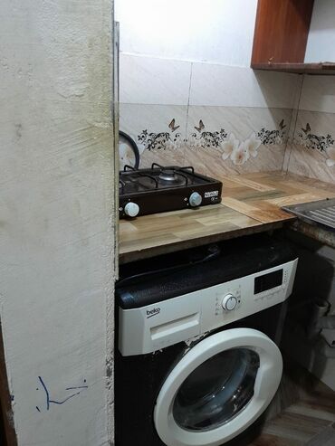 Uzunmüddətli kirayə mənzillər: Paltaryuyan internet xaladenik kravatlar pastel xalça televizor var — 7