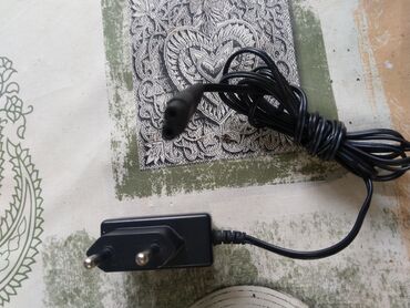 Adapteri i punjači za laptop: Punjači/adapteri za napajanje (2 kom) 1) JODEWAY punjač za baterije - — 6