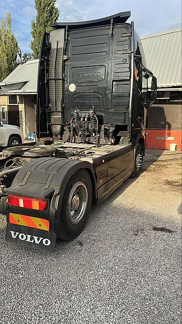 пикап рехтон: Тягач, Volvo, 2017 г., Без прицепа — 4