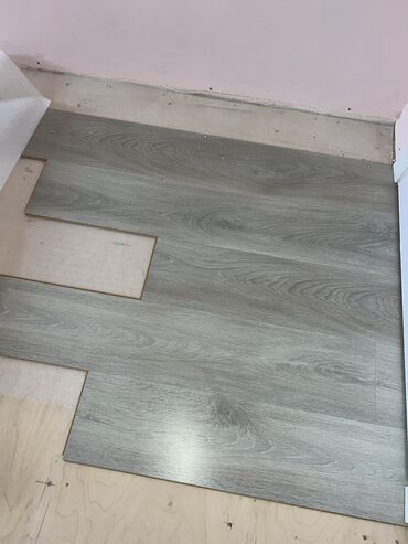 laminatin qiymetleri: Laminat, Sinif - 34, 8 mm, Ödənişli çatdırılma, Ödənişli quraşdırma, Zəmanətsiz, Kredit yoxdur