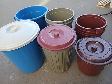 Baklar və çənlər: Plastik qapaqlı vedrə və tullantı qabları dəsti - Müxtəlif həcm və — 8
