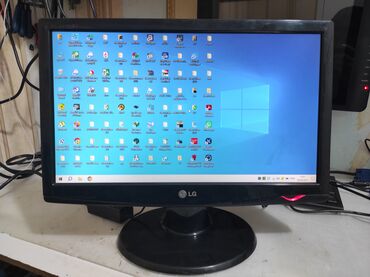 prius manitoru: Salam LG 19 monitor 6 ədəd var adapterleri vga kabelləri ilə birlikdə