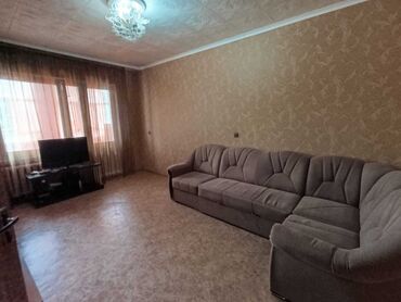 микрорайон квартиры: 2 комнаты, 48 м², 105 серия, 4 этаж, Старый ремонт