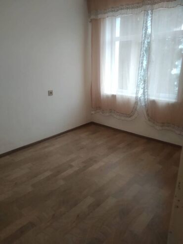 Uzunmüddətli kirayə mənzillər: Sabunçu rayonu, Bakıxanov qəsəsbəsi 96 saylı məktəb yaxınlığında, 5 — 2