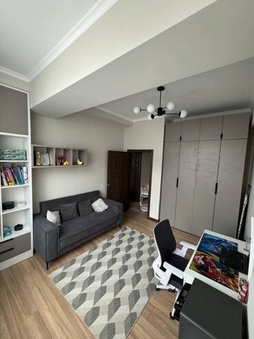 куплю квартиру асанбай: 4 комнаты, 104 м², Индивидуалка, 4 этаж