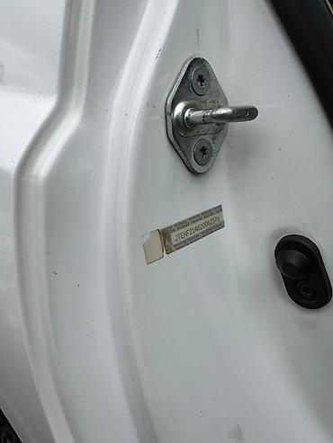 byd e9 1: Toyota 4Runner: 2002 г., 0.3 л, Автомат, Бензин, Бус — 5