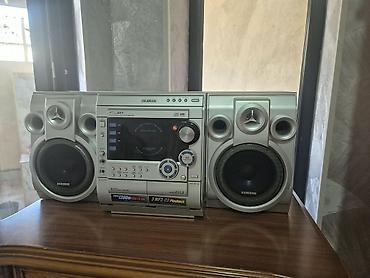 aux iphone: Samsung musiqi mərkəzi – 2 kolonkadan və əsas blokdan ibarət hi-fi — 1