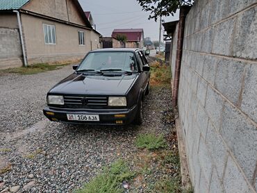 радиатор на гольф 2: Volkswagen Jetta: 1990 г., 1.8 л, Механика, Бензин, Седан