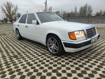 мерседес бенц w124: Mercedes-Benz W124: 1990 г., 2.3 л, Механика, Бензин, Седан