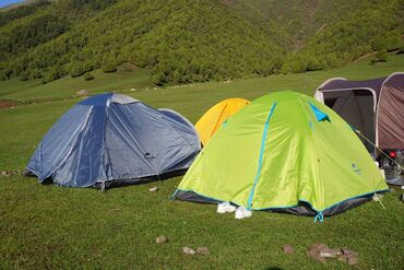 коньки на прокат: Аренда палаток, спальных мешков. Палатки 4 местные Naturehike (по