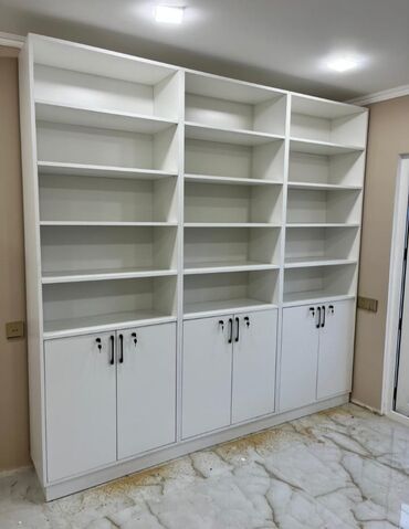Rəflər: Kitab rəfi, Düz