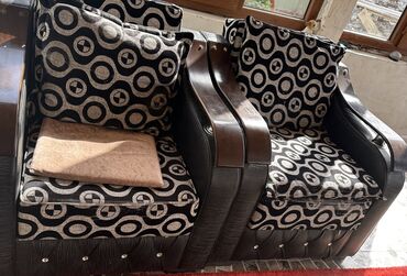 Divanlar: Mini-divan, İşlənmiş, Açılan, Bazalı