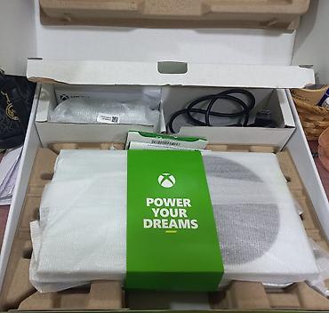 xbox seri s: Təzə kimidir hər bir funksiyasi işləkdir. Oynamadığıma görə satıram — 2