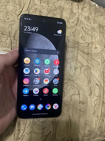 Уюлдук телефондор жана аксессуарлар: Poco M6, Колдонулган, 256 ГБ, түсү - Кара, 2 SIM — 2