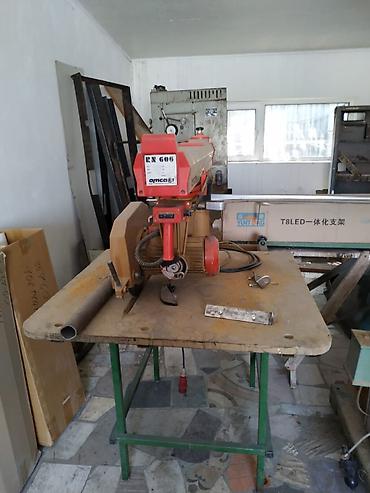 Другое оборудование для производства: Продаю станки по дереву, металлу; прессы: 4 итальянских станка по — 6