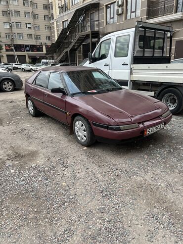 Mazda: Mazda 323: 1993 г., 1.6 л, Механика, Бензин, Хэтчбэк