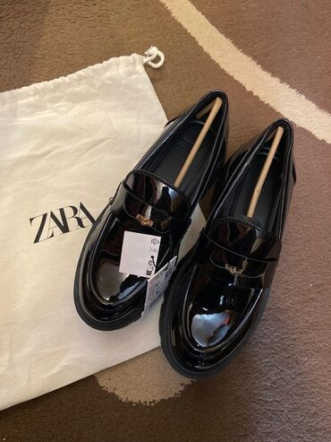 Digər ayaqqabılar: Zara, Ölçü: 38, rəng - Qara, Yeni