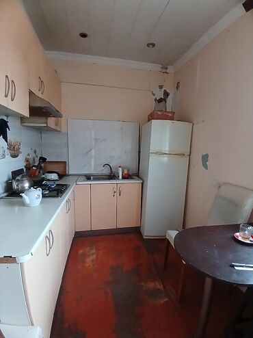 Həyət evləri və villaların satışı: 3 otaqlı, 60 kv. m, Kredit yoxdur, Orta təmir — 8