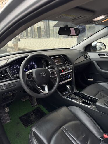 Hyundai: Hyundai Sonata: 2019 г., 2 л, Автомат, Газ, Седан — 9