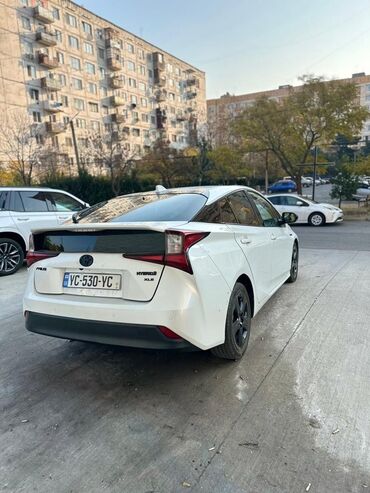 Toyota: Toyota Prius: 2020 г., 1.8 л, Типтроник, Гибрид, Хэтчбэк — 6