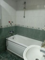 Uzunmüddətli kirayə mənzillər: Nəsimi rayonu ərazisində yerləşən 4 Mikrayonda Metro Nəsimi metrosuna — 13