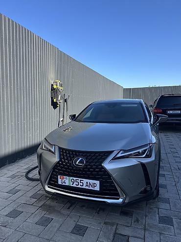 электро машины: Lexus UX: 2022 г., Автомат, Электромобиль — 1
