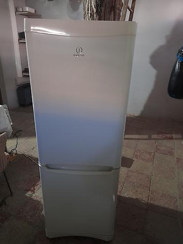 soyuducular 2 el: İşlənmiş 2 qapılı Indesit Soyuducu Satılır, rəng - Ağ — 1