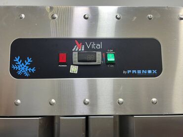 Dönər aparatları: Salam. Gənclik Mallda bağlanmış restoranın avadanlığı satışa — 16