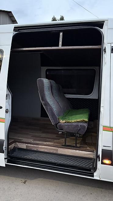385 55: Mercedes-Benz Sprinter, цельнометаллический высокий фургон в длинной — 9