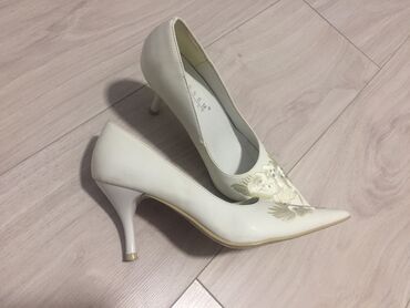 свадебное вечернее туфли: Туфли 36, цвет - Белый