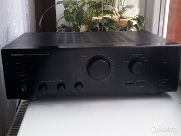 havalandirma peri: Мощный интегральный японский стерео усилитель А-класса "Onkyo A-8031"