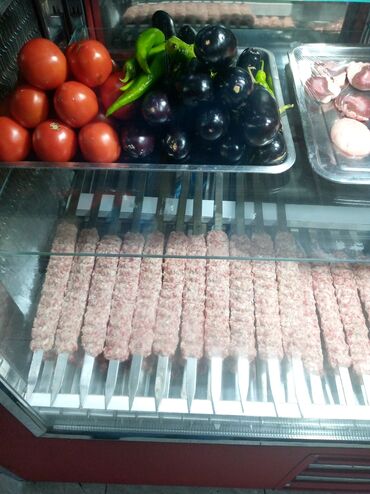 Digər qida məhsulları: Manqal üçün hazır kabab və ət çeşidləri - Şişdə çəkilmiş lülə kabab –