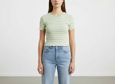 bluza pull and bear: PULL&BEAR, Women`s T-shirt, size XS