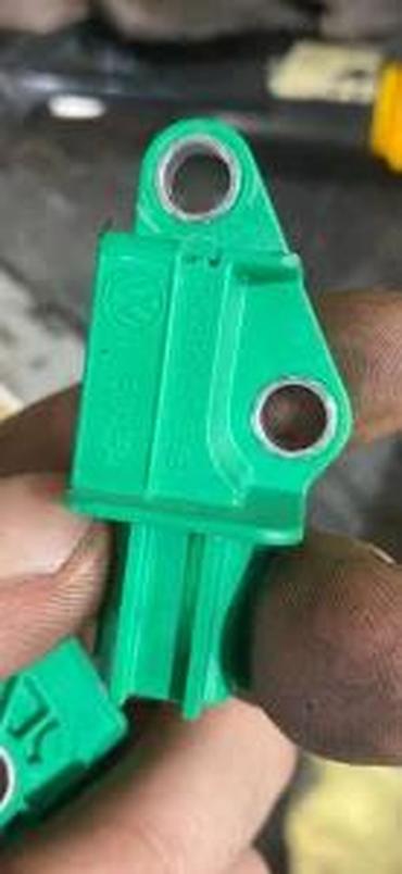 kamere za traktor: AIR BAG KRASH KRES SENZOR 1K0909606 | audi vw delovi Audi a4 b9 — 2