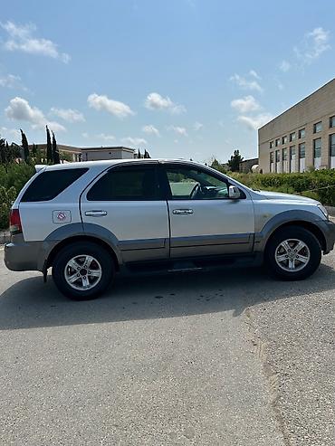 Kia: Kia Sorento: 2.5 l | 2004 il Ofrouder/SUV — 1