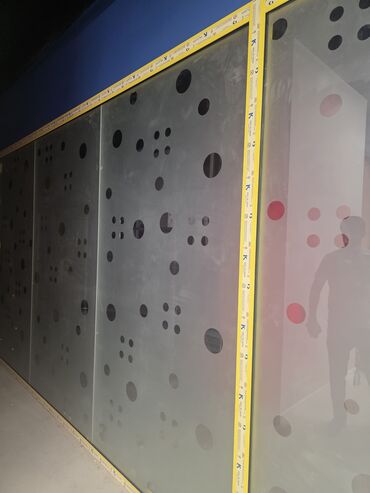 Sifarişlə arakəsmələr: Şəffaf arakəsmə, Açılmayan — 9