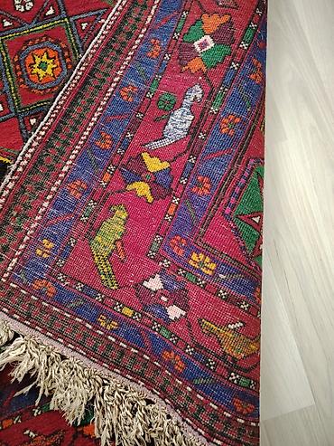 kreditle xalca satişi: Şamaxı bölgəsinə aid əl toxunuşu xalça satılır. Ölçü: 150x260 sm Yaş — 6