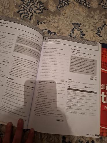 английски: Продая книгу по английскому. Solution, pre-intermediete Цена 700 сом — 1