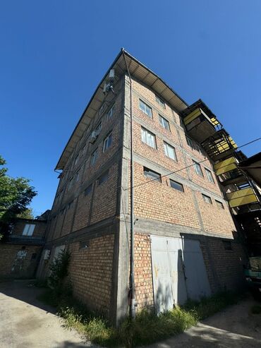 Продажа квартир: 🔸Сдаётся 5и уровневое здание под коммерцию в центре, рядом с Ошским
