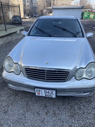 мерседес сапог грузовик: Mercedes-Benz C 180: 2001 г., 2 л, Автомат, Бензин, Седан