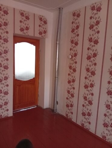 Uzunmüddətli kirayə mənzillər: Mənzilin 2-ci mərtəbəsində yerləşən, ayrıca girişli yaşayış sahəsi — 11