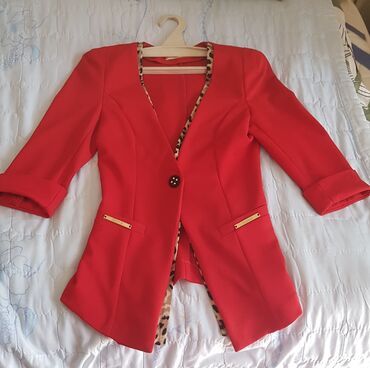 красный пиджак: Брючный костюм