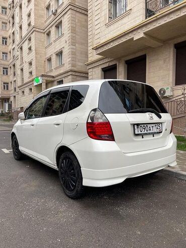 выкупка фит: Honda Fit: 2002 г., 1.3 л, Вариатор, Бензин, Хэтчбэк