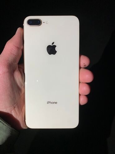 Apple iPhone: IPhone 8 Plus, Б/у, 64 ГБ, Защитное стекло, Чехол, 99 %