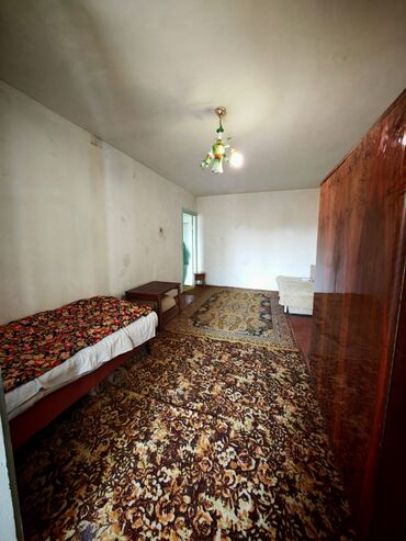рядом квартира: 1 комната, 38 м², 104 серия, 3 этаж, ПСО (под самоотделку)
