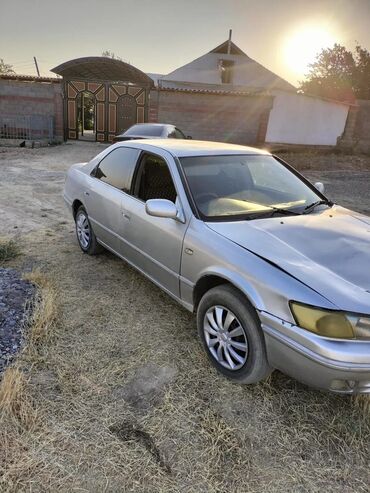 Toyota: Toyota Camry: 1999 г., 2 л, Автомат, Бензин, Седан