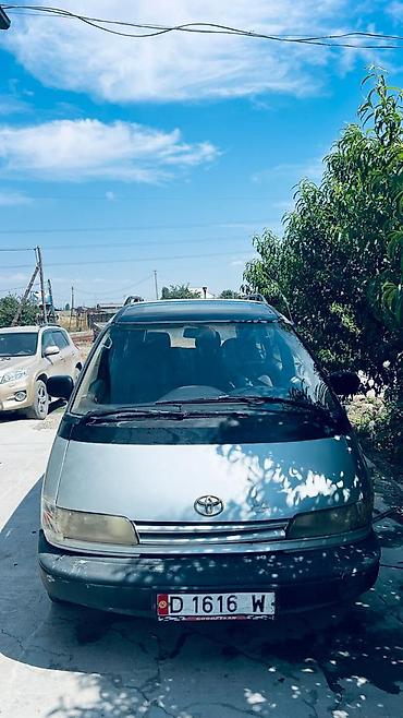 Toyota Previa: 1992 г., 2.5 л, Механика, Бензин, Минивэн at lalafo.kg Toyota Previa: 1992 г., 2.5 л, Механика, Бензин, Минивэн