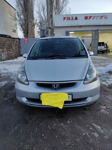 Honda: Honda Fit: 2003 г., 1.3 л, Вариатор, Бензин