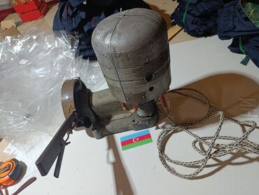 Digər istehsal avadanlığı: Sənaye tipli köhnə model şnur bükmə/uc bağlama maşını Təsvir: - — 1